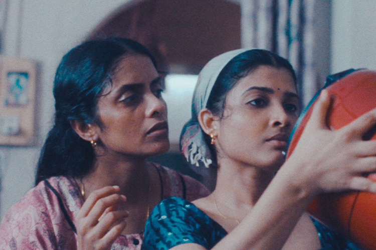 私たちが光と想うすべて